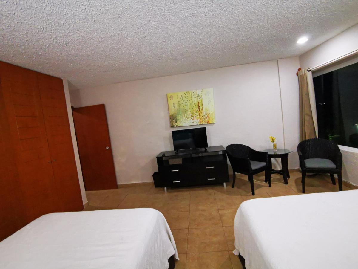 Brisas Beachfront Studios In Hotel Zone Cancún Exterior foto